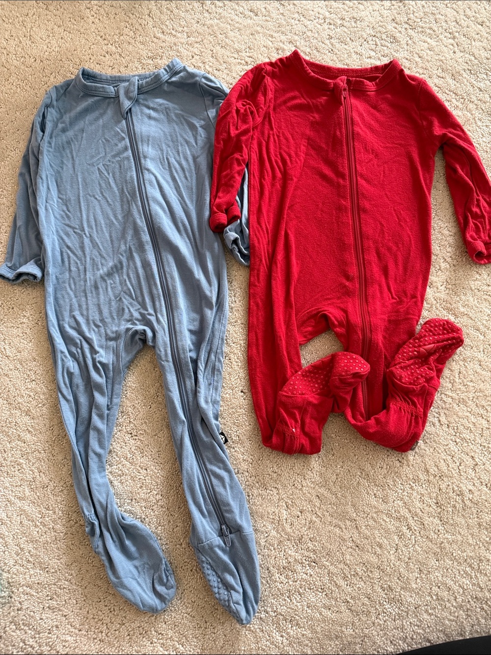Kyte Baby One-Piece Footed Pajama - Red and Light Blue